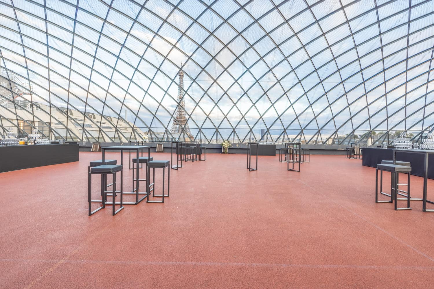 Cocktail d’entreprise : pourquoi choisir IDF événements ? 